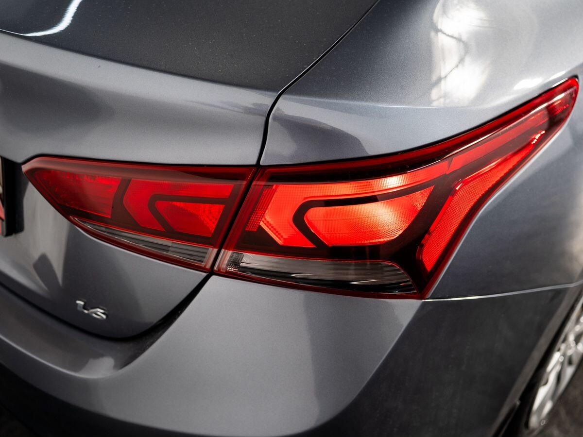 Hyundai Solaris 2018 - фото автомобиля