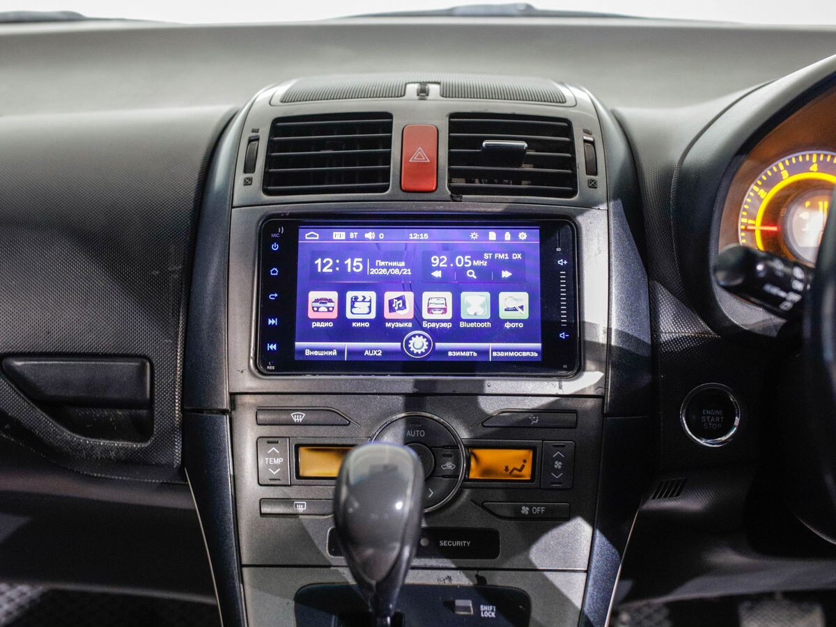 Toyota Auris 2007 - фото автомобиля