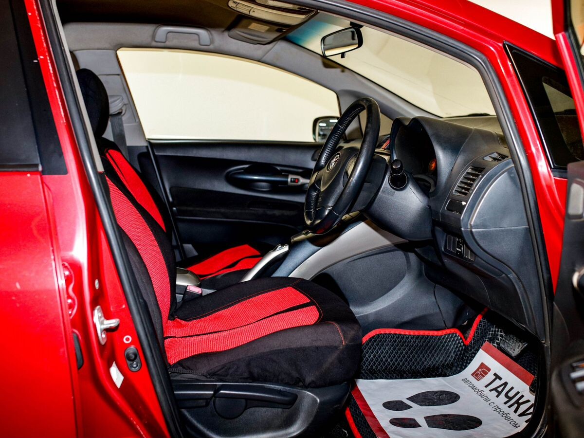 Toyota Auris 2007 - фото автомобиля