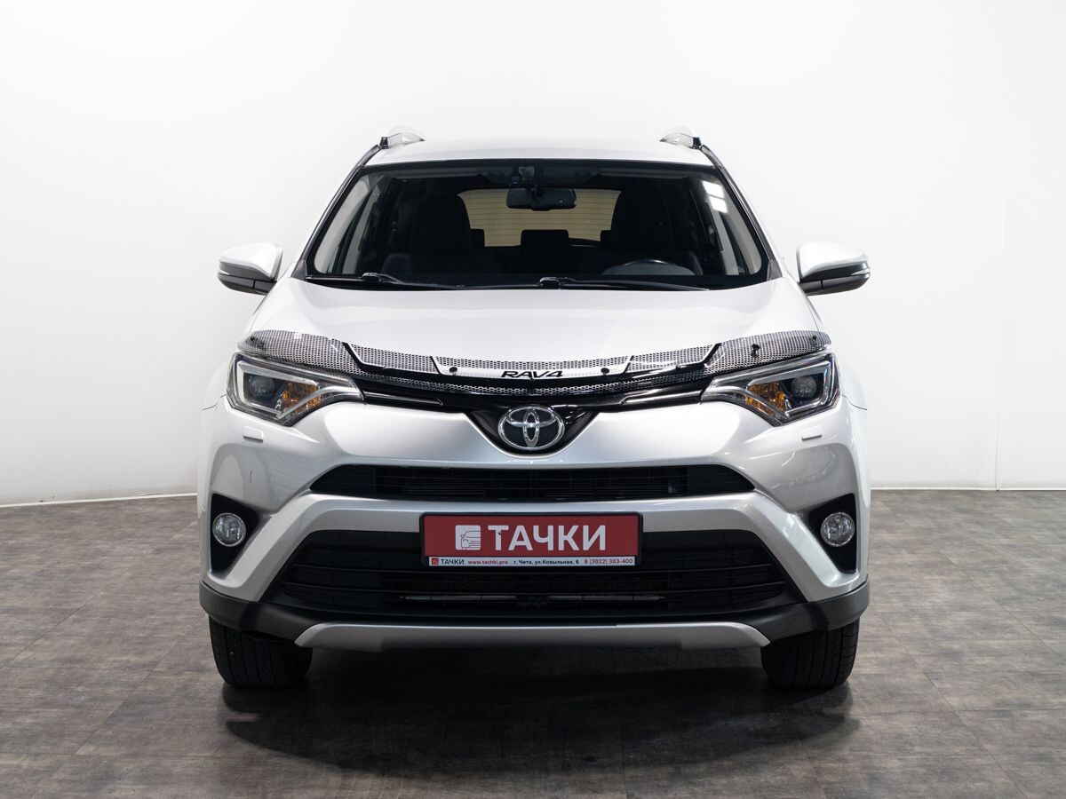 Toyota RAV4 2018 - фото автомобиля