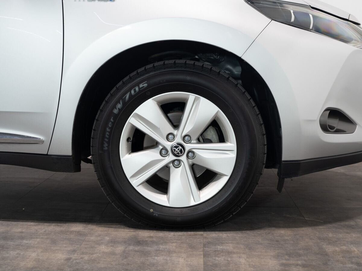 Toyota Harrier 2017 - фото автомобиля