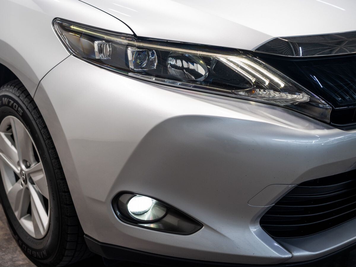 Toyota Harrier 2017 - фото автомобиля