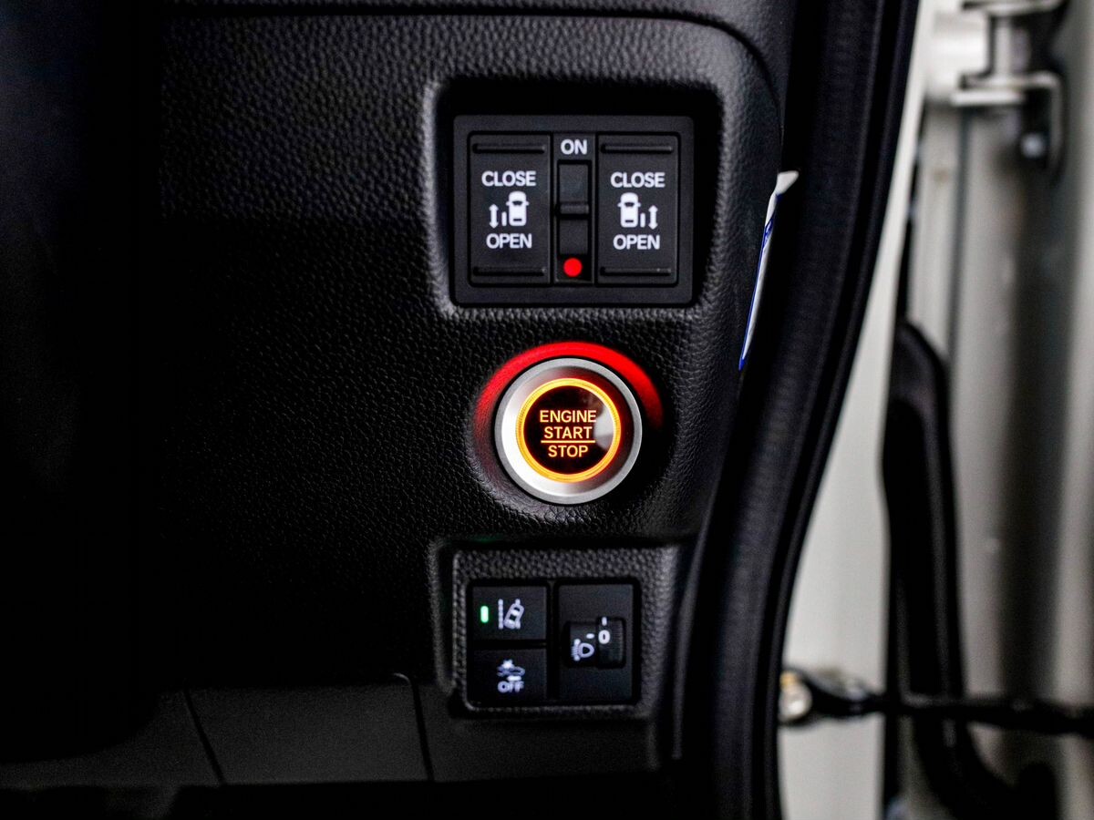 Honda N-BOX 2022 - фото автомобиля