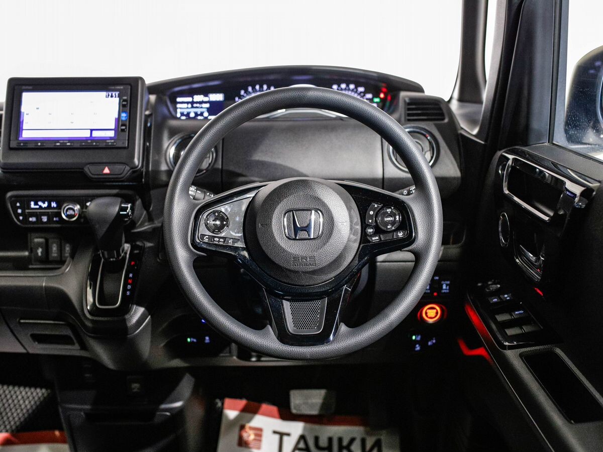 Honda N-BOX 2022 - фото автомобиля