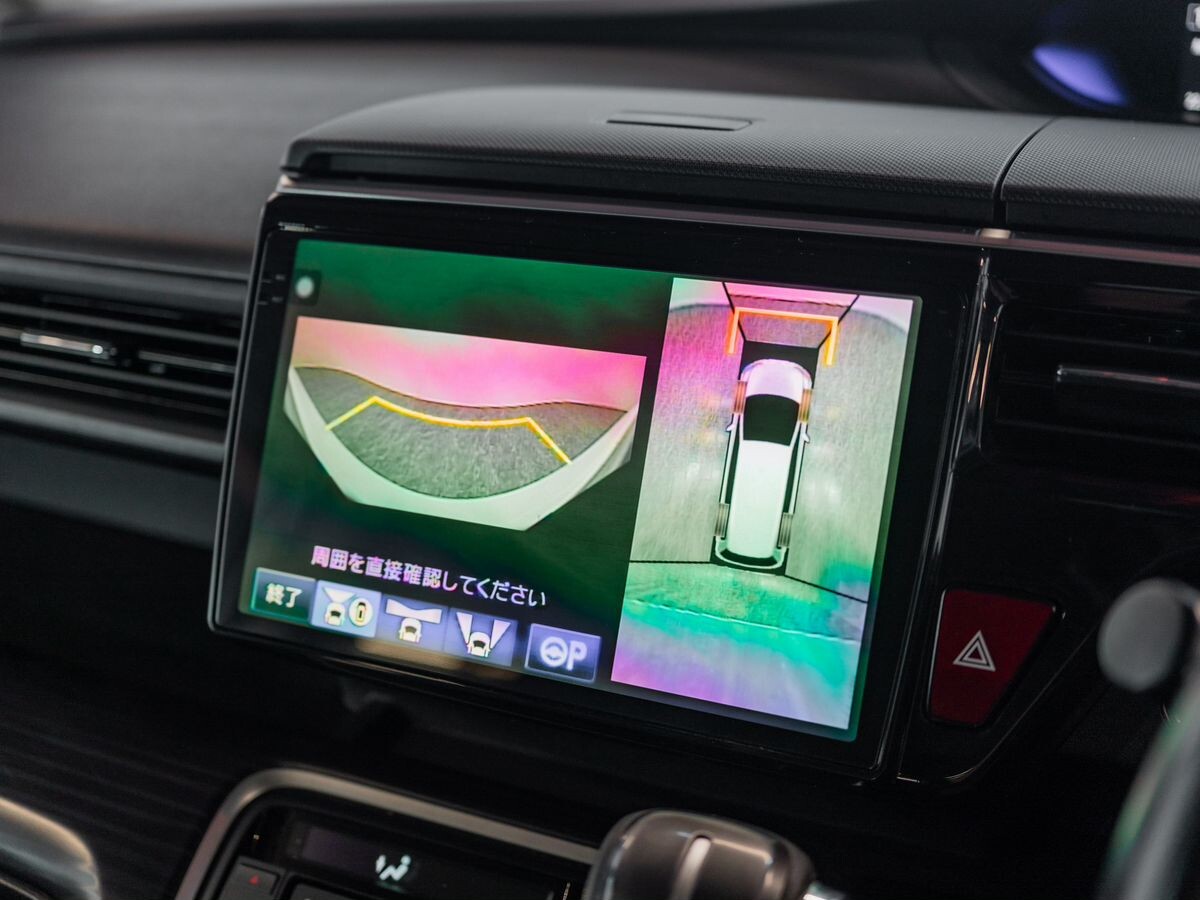 Honda Stepwgn 2015 - фото автомобиля