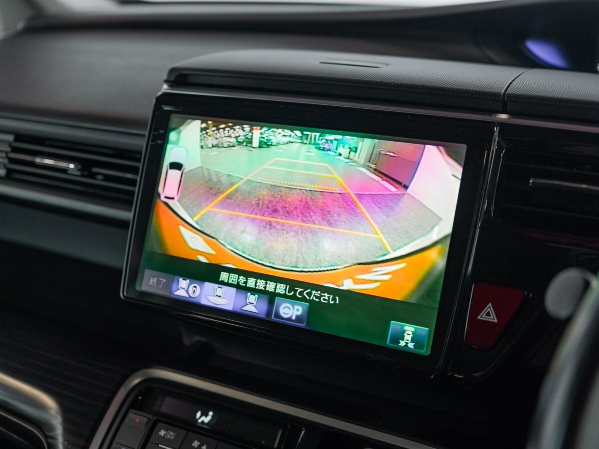 Honda Stepwgn 2015 - фото автомобиля