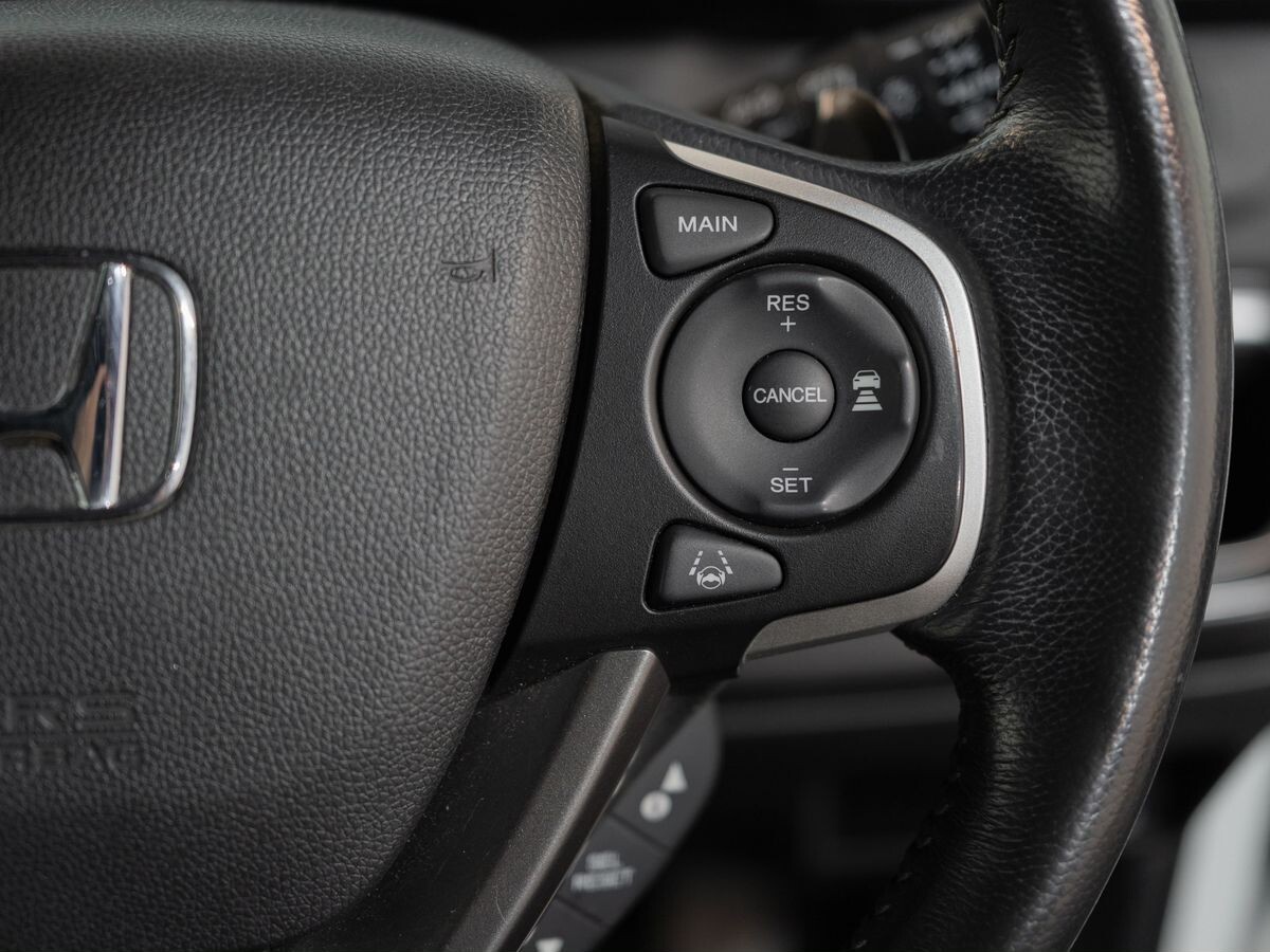 Honda Stepwgn 2015 - фото автомобиля
