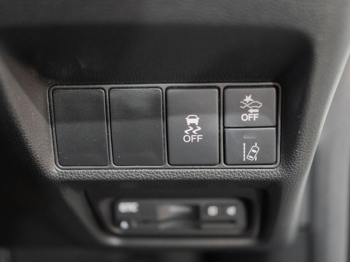 Honda Stepwgn 2015 - фото автомобиля