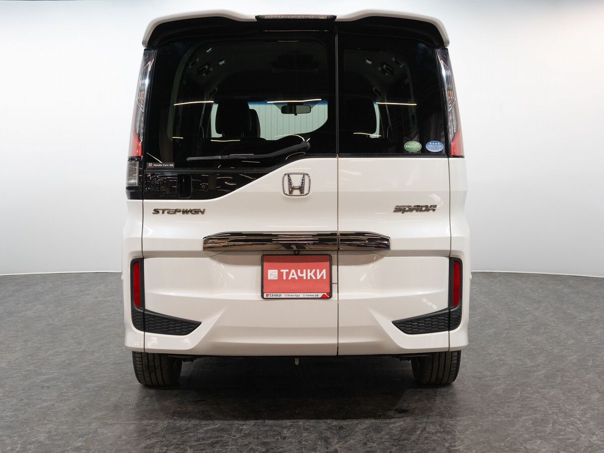 Honda Stepwgn 2015 - фото автомобиля