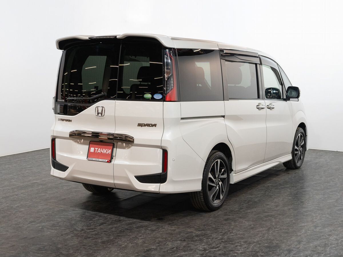 Honda Stepwgn 2015 - фото автомобиля