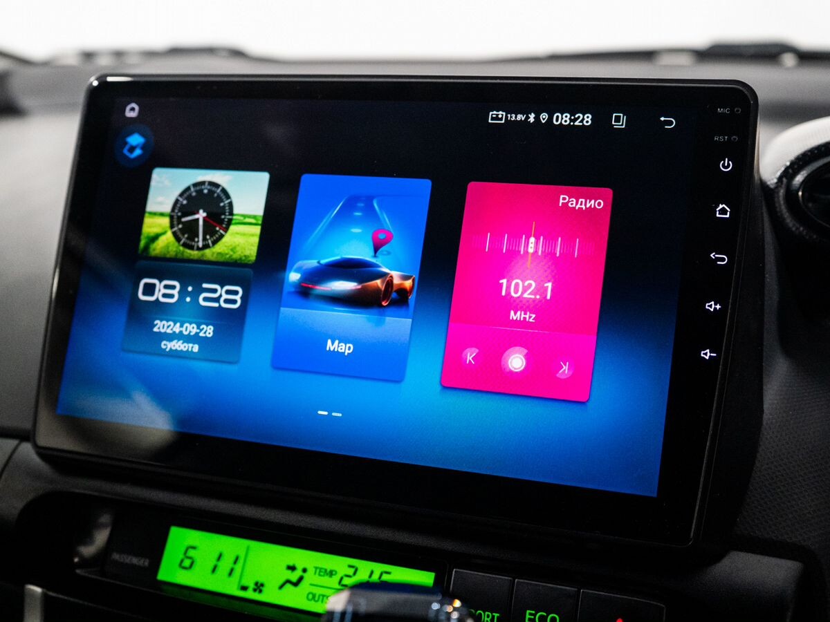 Toyota Wish 2013 - фото автомобиля
