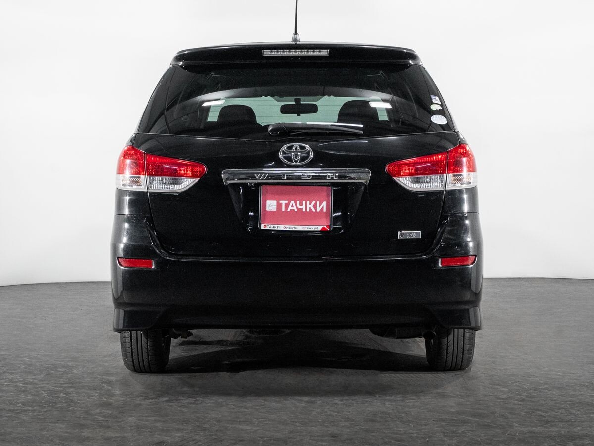 Toyota Wish 2011 - фото автомобиля