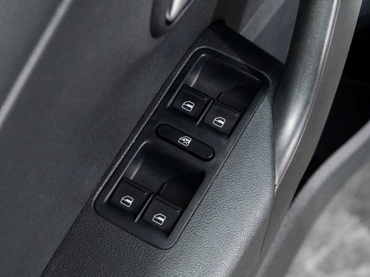 Volkswagen Polo 2017 - фото автомобиля