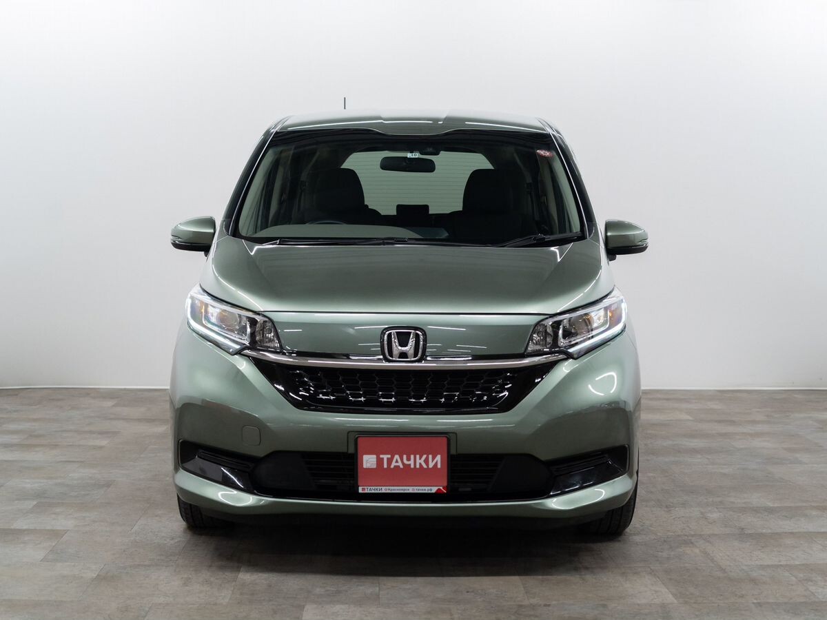 Honda Freed+ 2021 - фото автомобиля