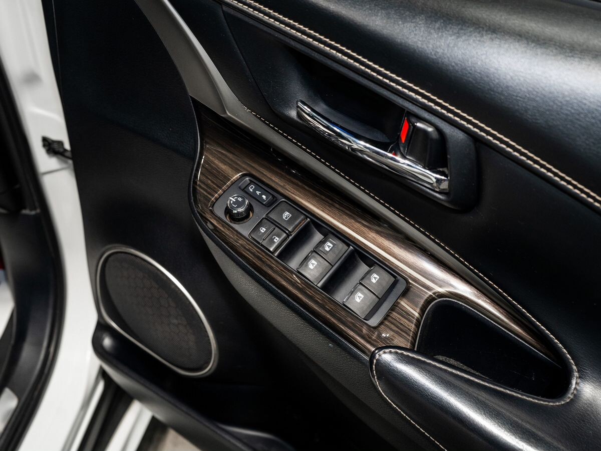 Toyota Harrier 2016 - фото автомобиля