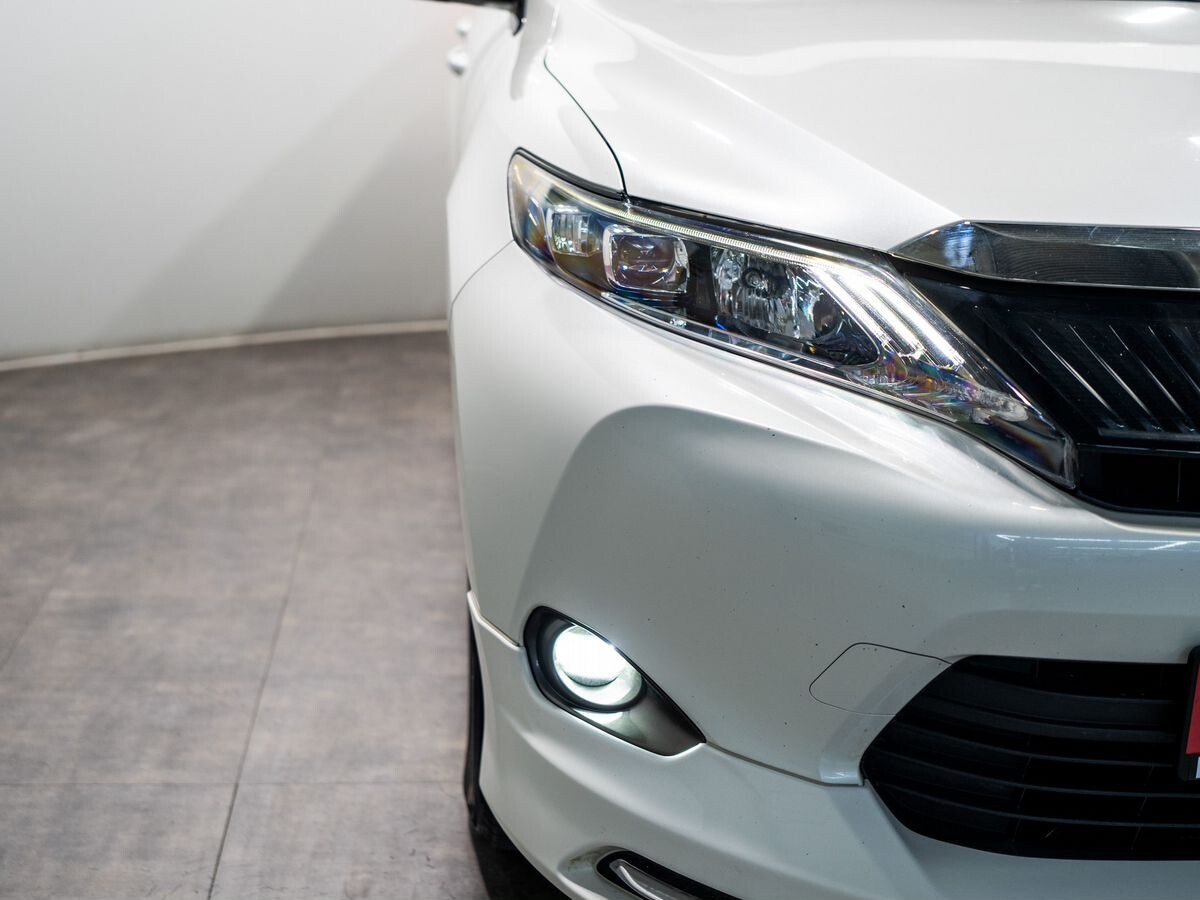 Toyota Harrier 2016 - фото автомобиля