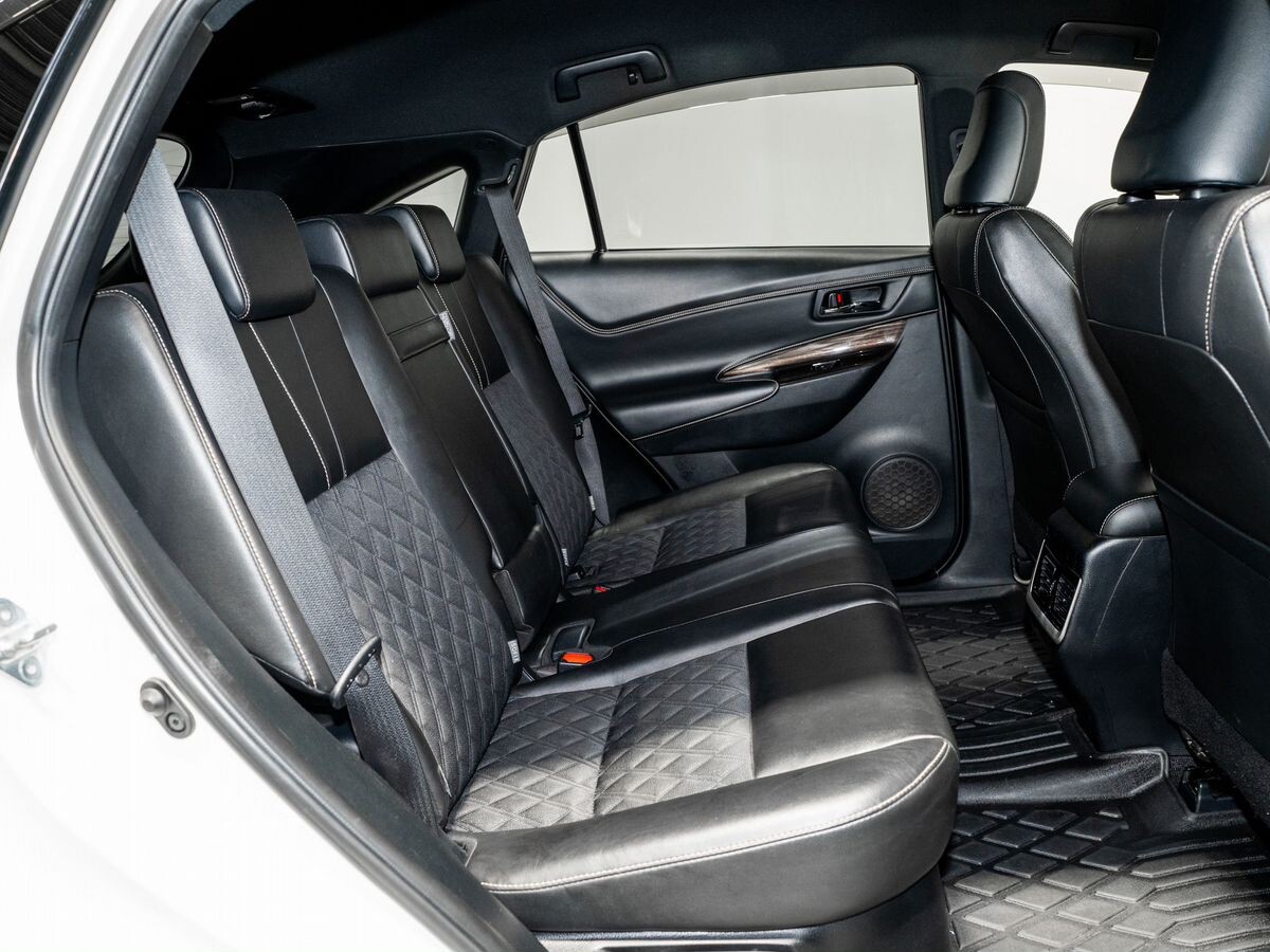 Toyota Harrier 2016 - фото автомобиля