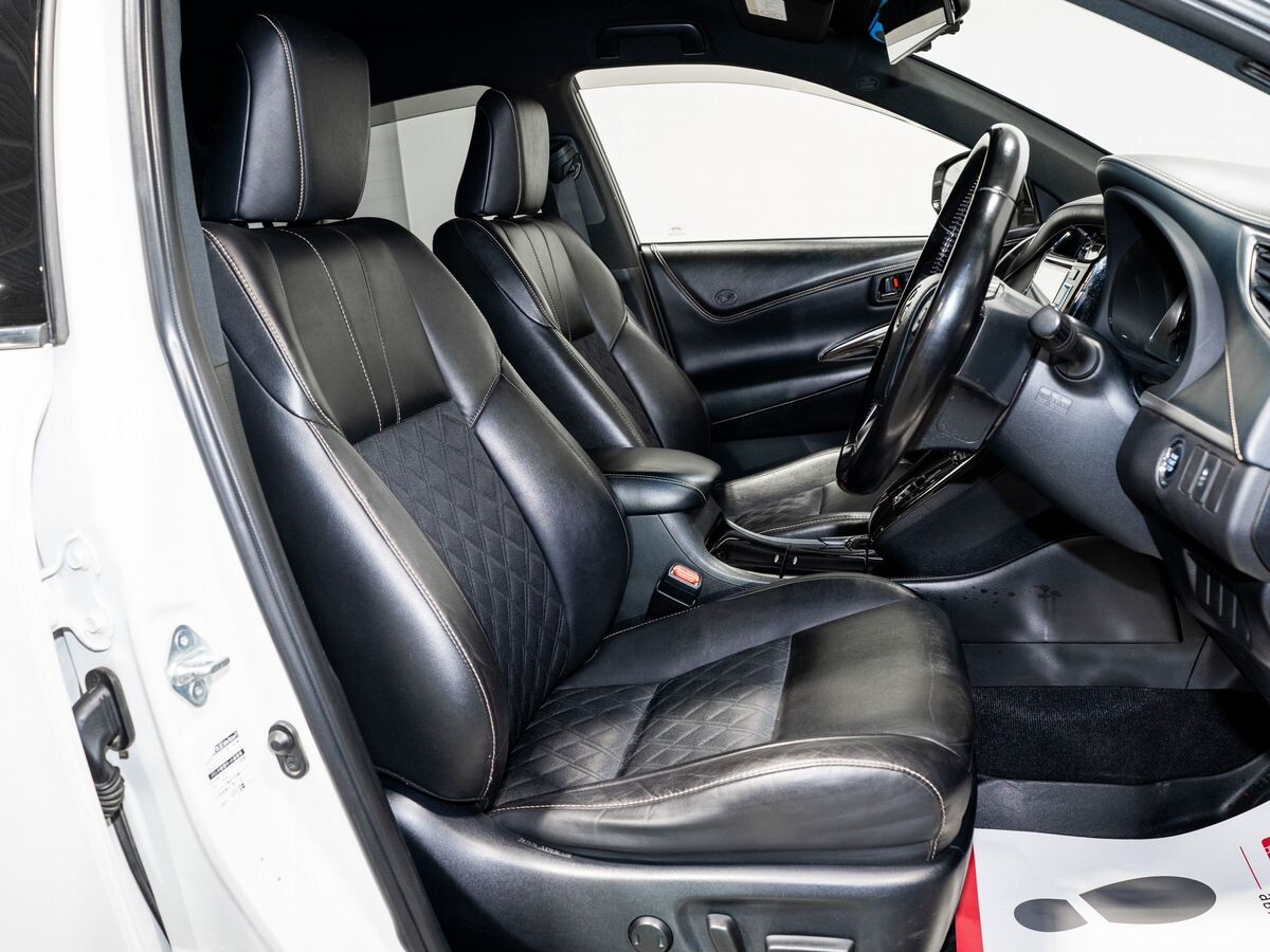 Toyota Harrier 2016 - фото автомобиля