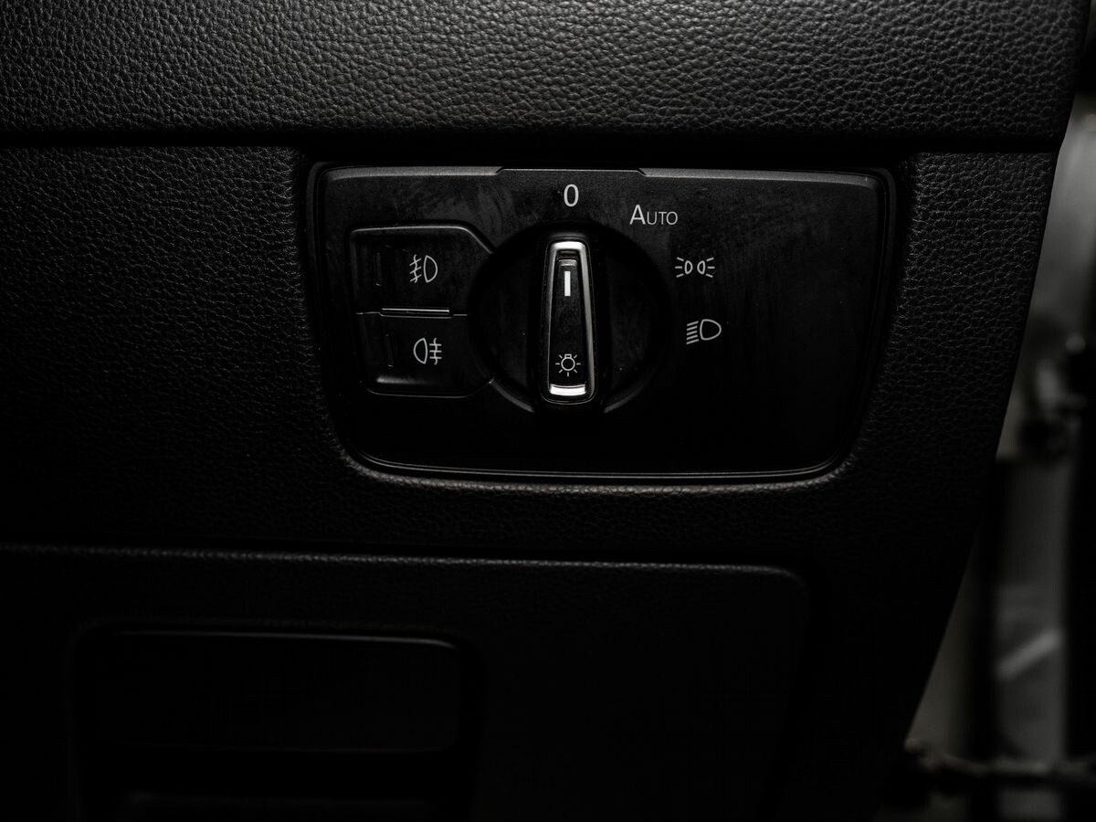 Volkswagen Passat 2015 - фото автомобиля