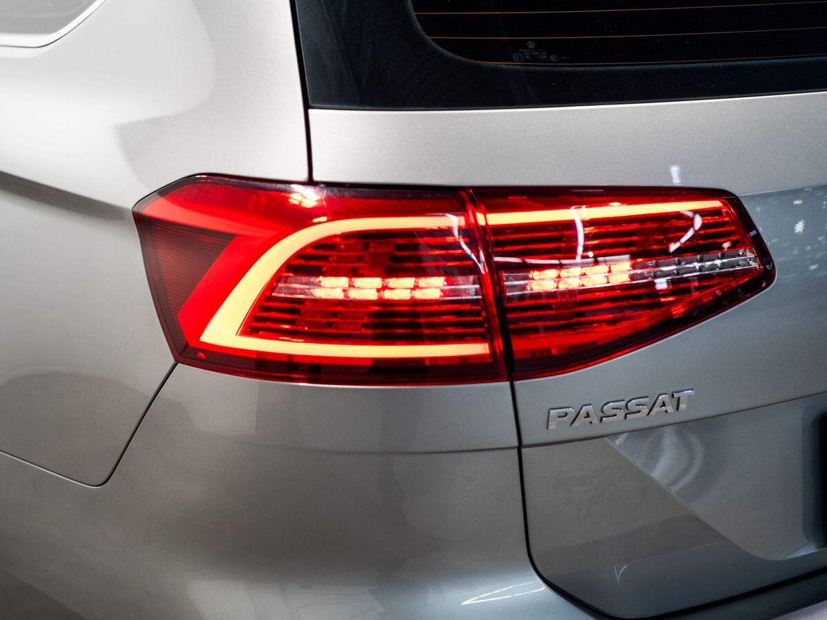 Volkswagen Passat 2015 - фото автомобиля
