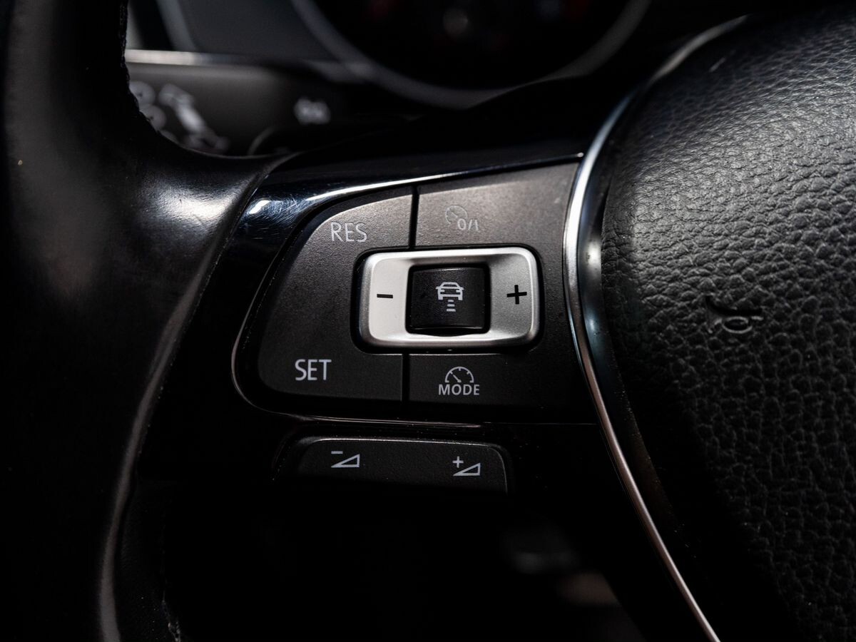 Volkswagen Passat 2015 - фото автомобиля