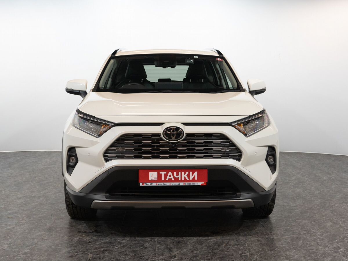 Toyota RAV4 2021 - фото автомобиля