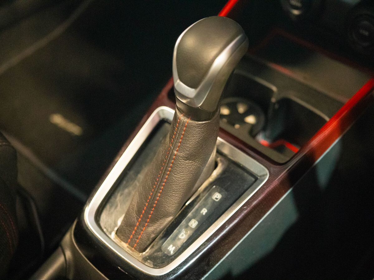Suzuki Swift 2021 - фото автомобиля