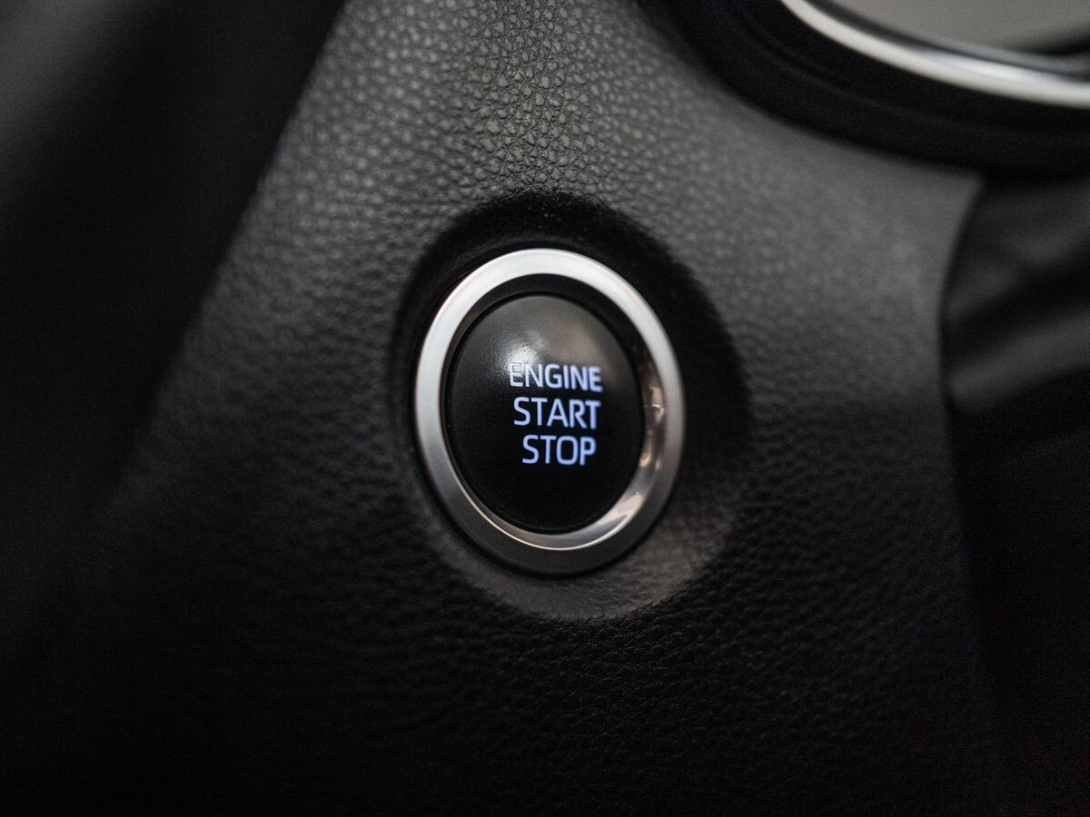 Toyota Corolla 2020 - фото автомобиля
