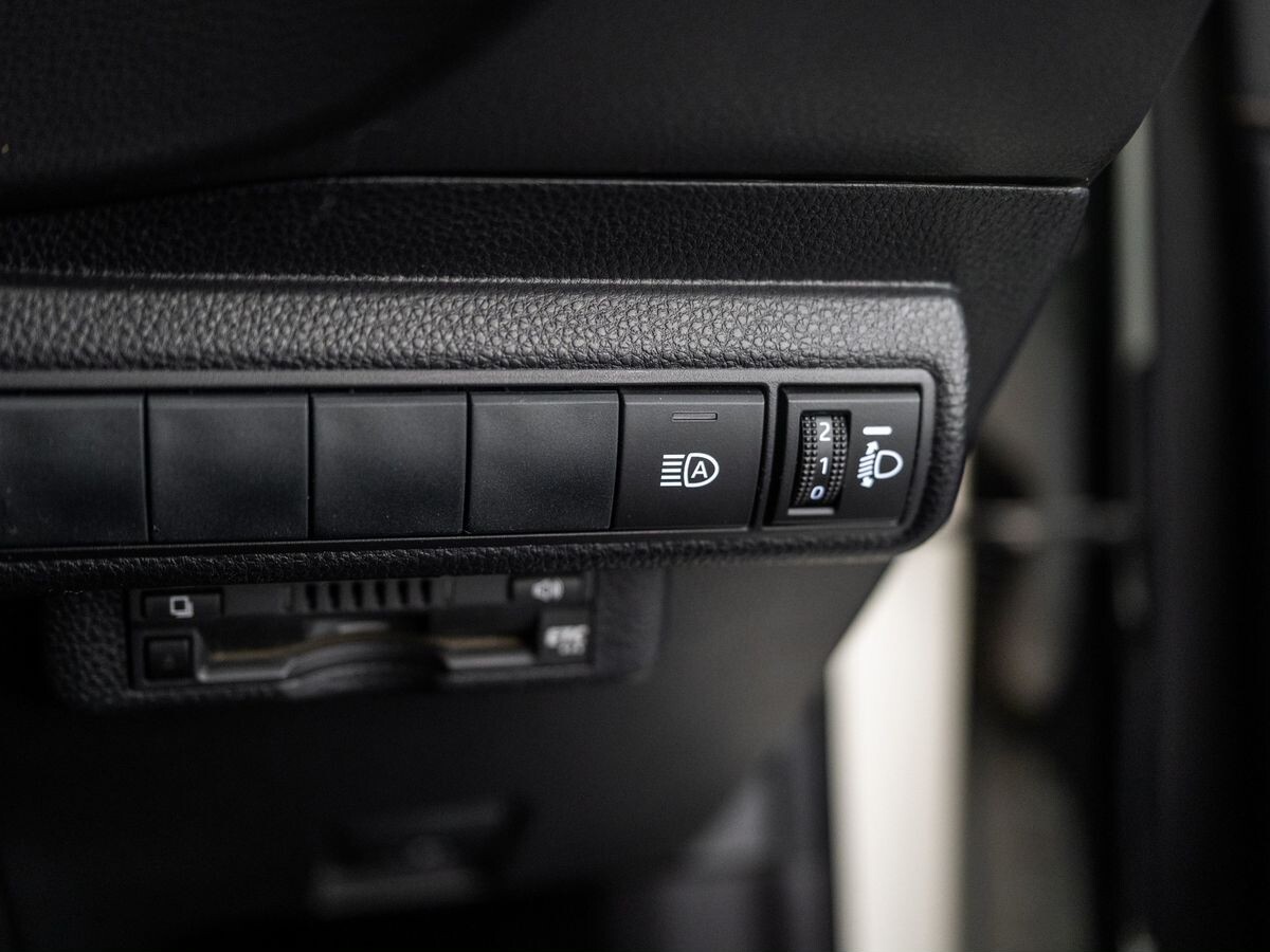 Toyota Corolla 2020 - фото автомобиля