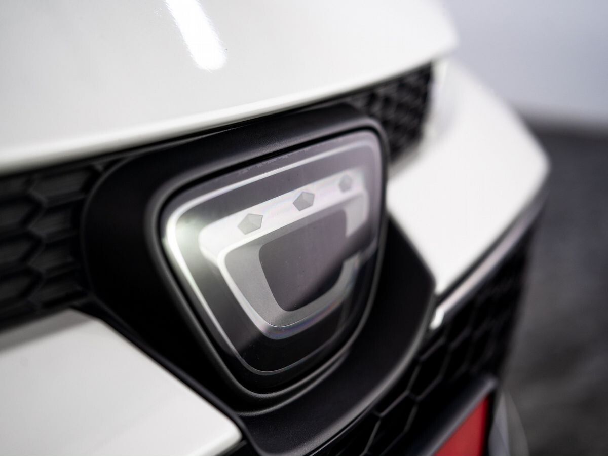 Toyota Corolla 2020 - фото автомобиля