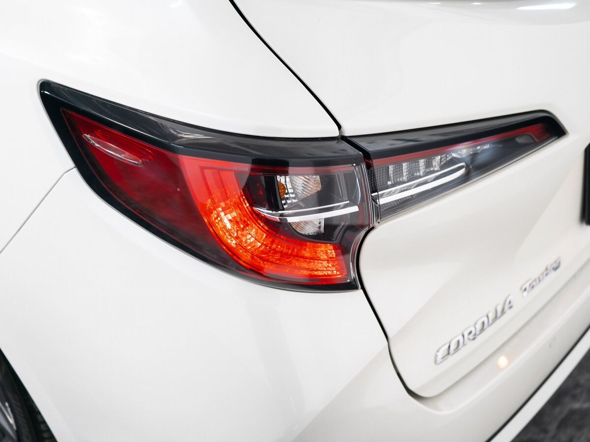 Toyota Corolla 2020 - фото автомобиля