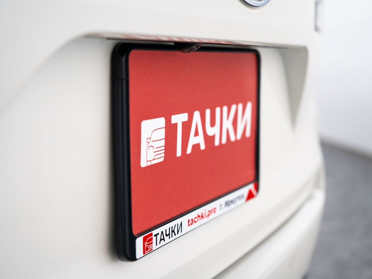 Toyota Corolla 2020 - фото автомобиля