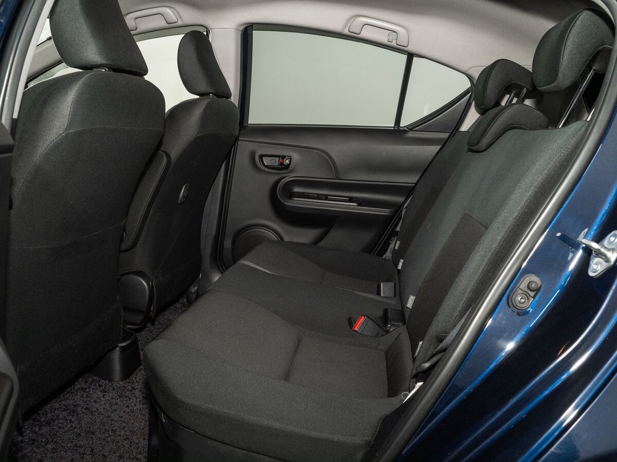 Toyota Aqua 2016 - фото автомобиля