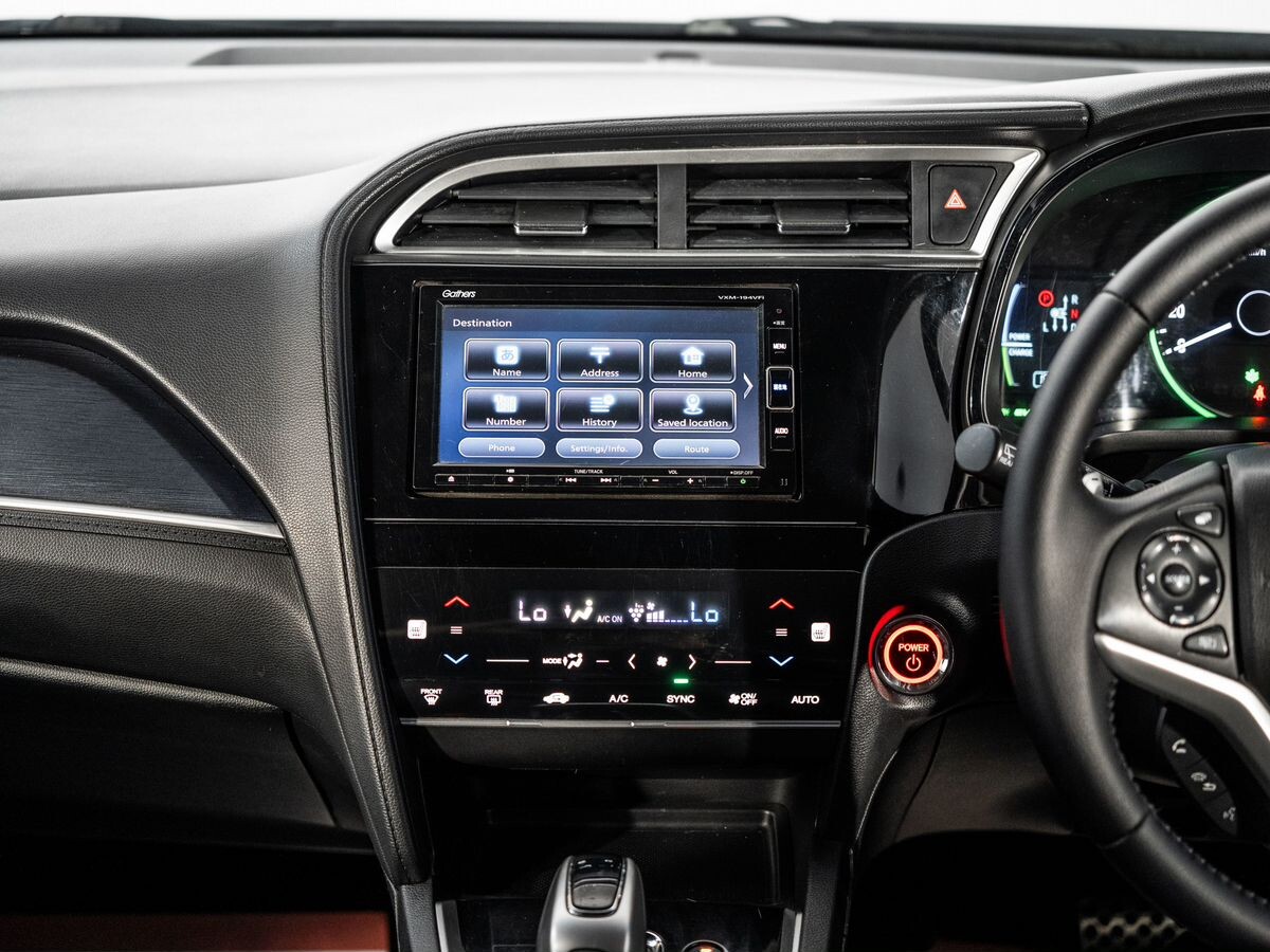 Honda Shuttle 2019 - фото автомобиля