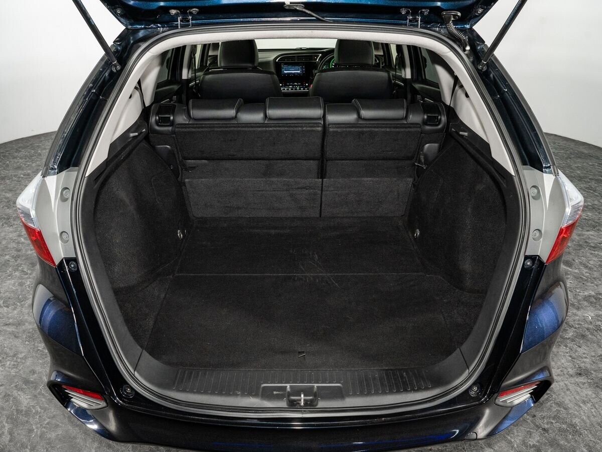 Honda Shuttle 2019 - фото автомобиля