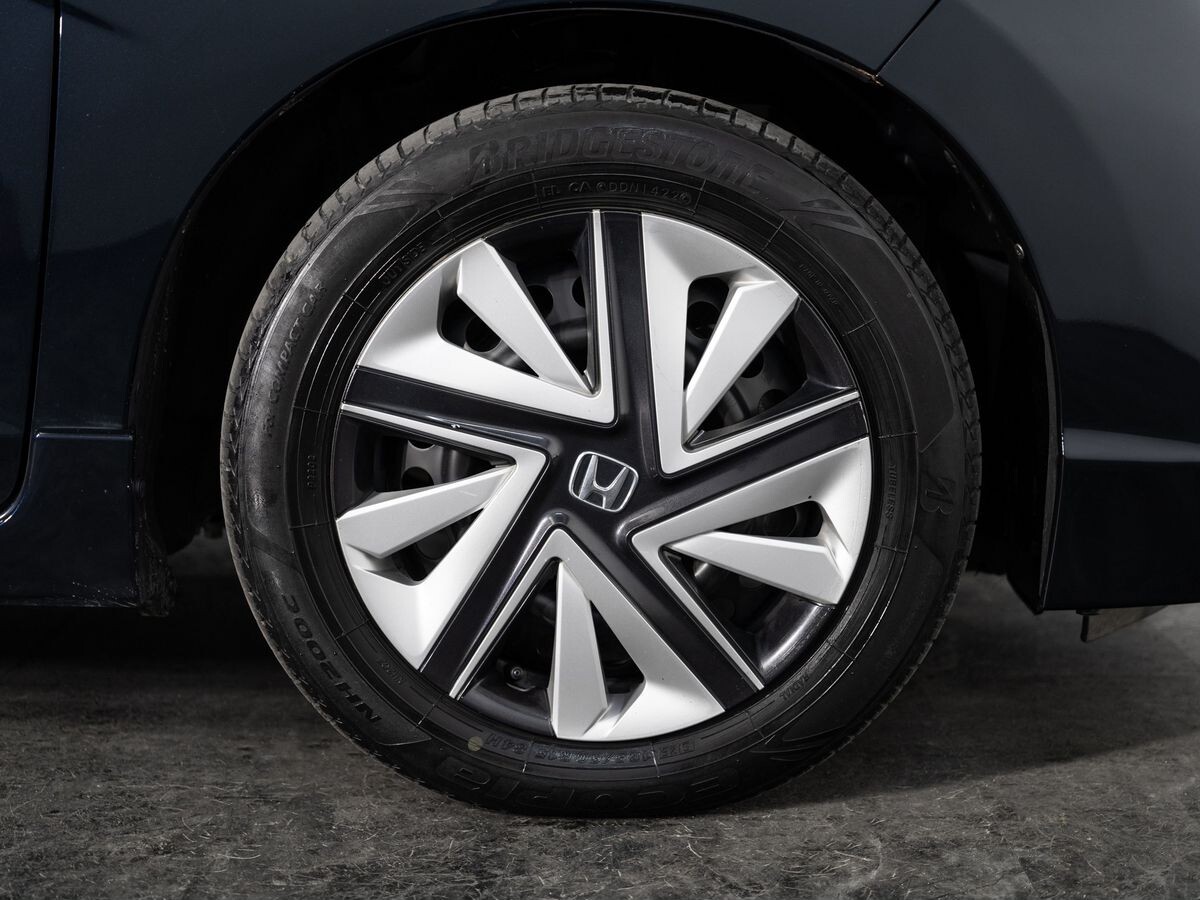 Honda Shuttle 2019 - фото автомобиля