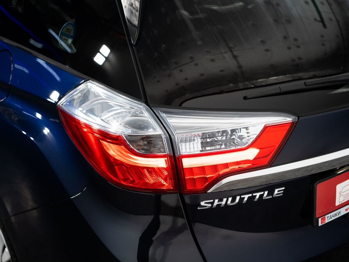Honda Shuttle 2019 - фото автомобиля