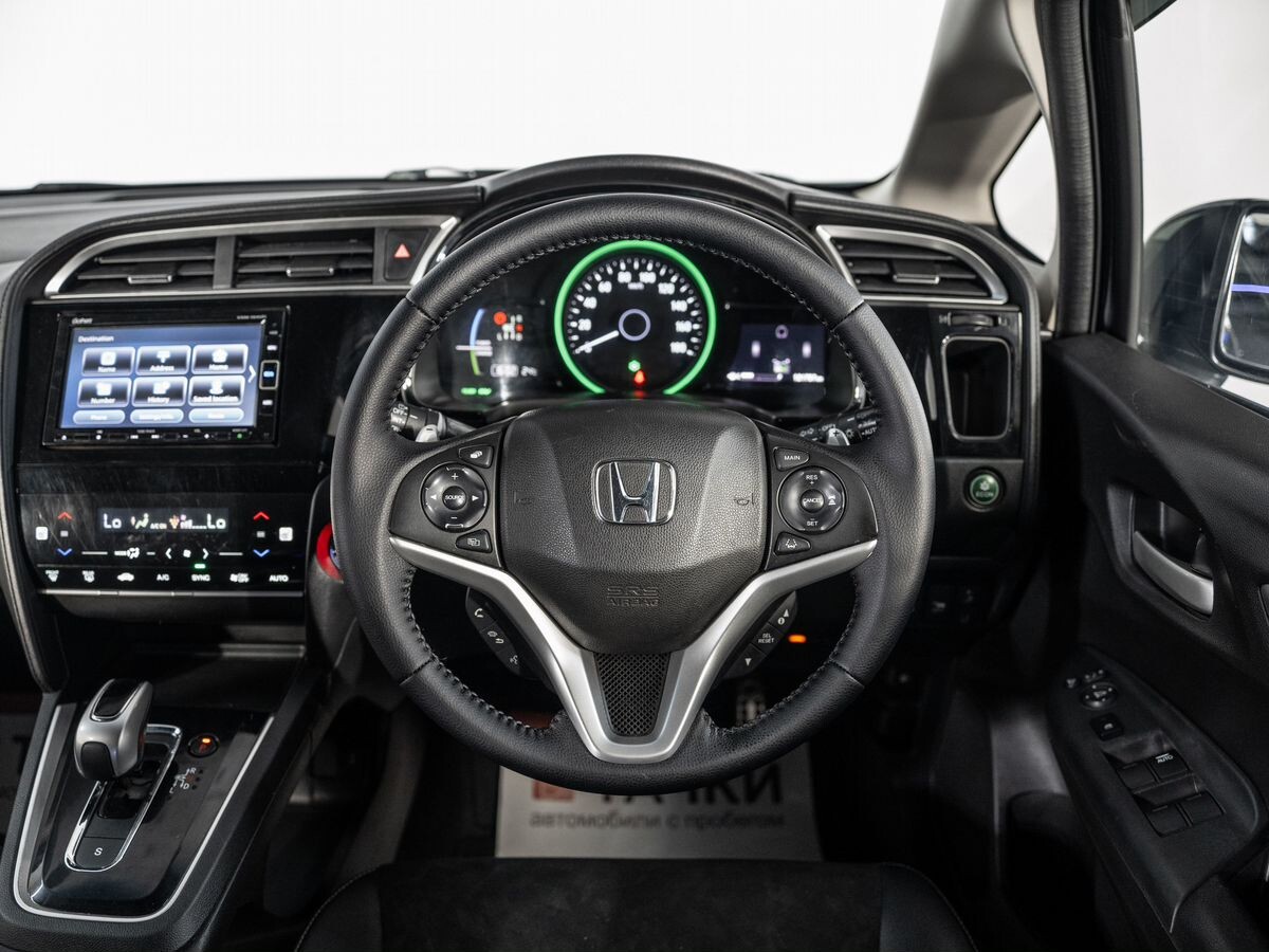 Honda Shuttle 2019 - фото автомобиля