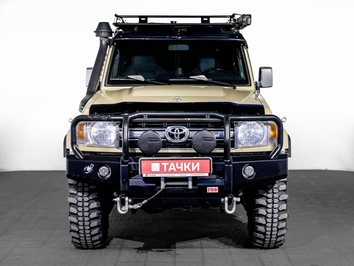 Toyota Land Cruiser 2022 - фото автомобиля