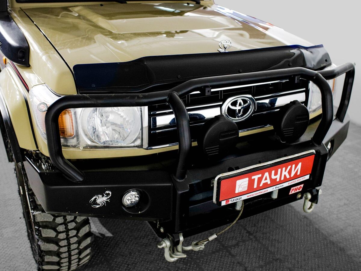 Toyota Land Cruiser 2022 - фото автомобиля