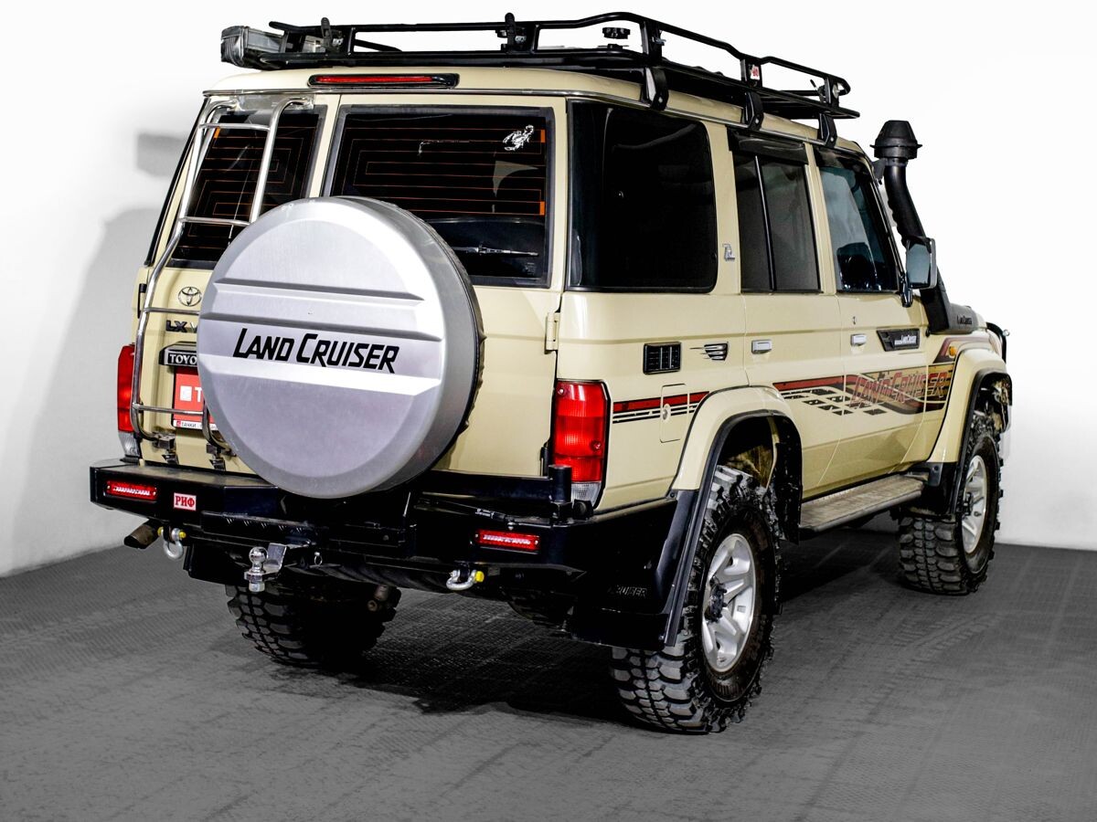 Toyota Land Cruiser 2022 - фото автомобиля