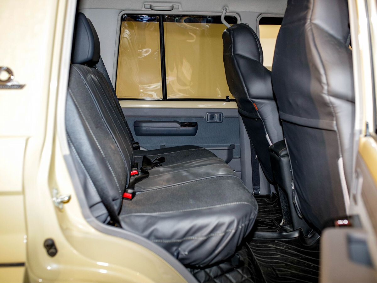 Toyota Land Cruiser 2022 - фото автомобиля