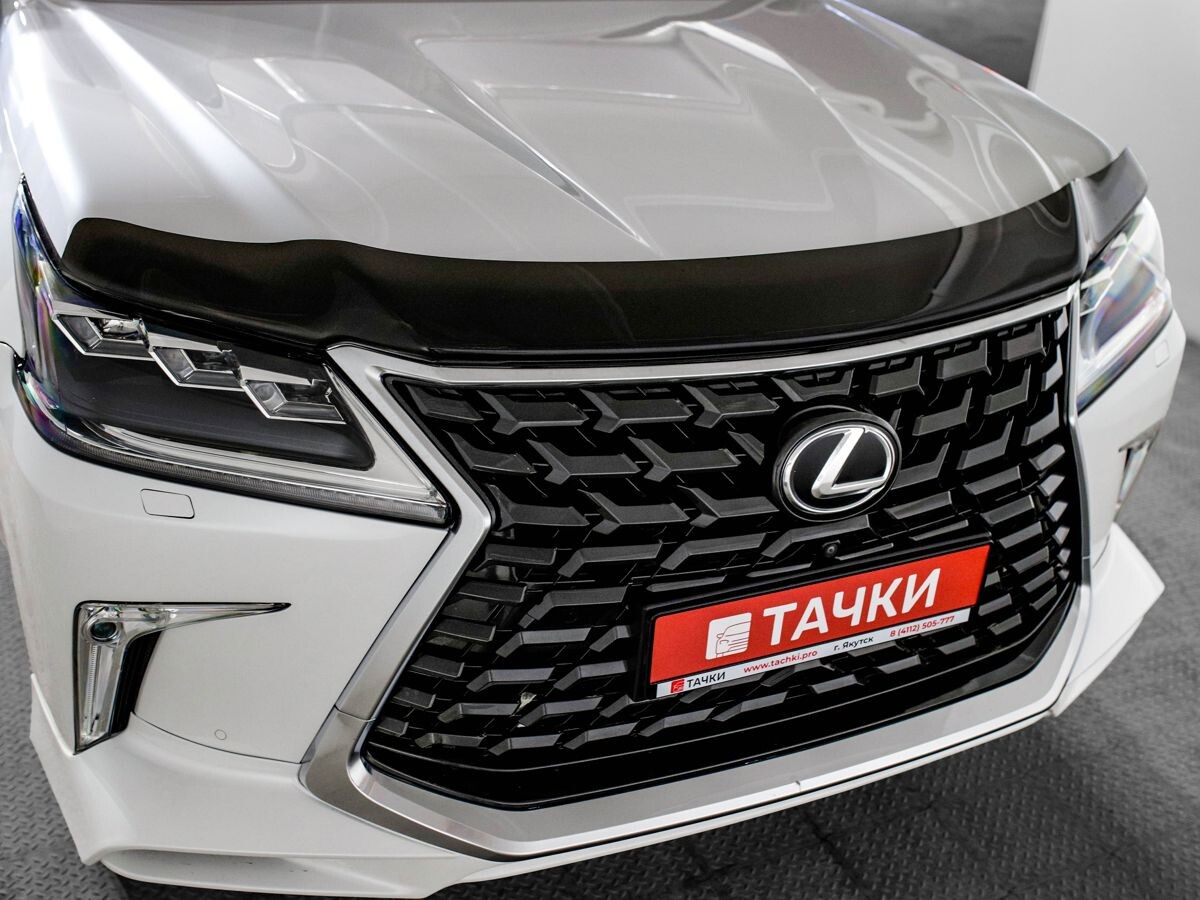 Lexus LX570 2017 - фото автомобиля