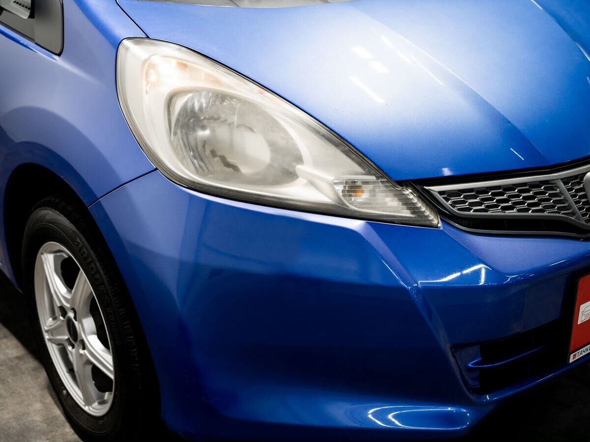 Honda Fit 2011 - фото автомобиля