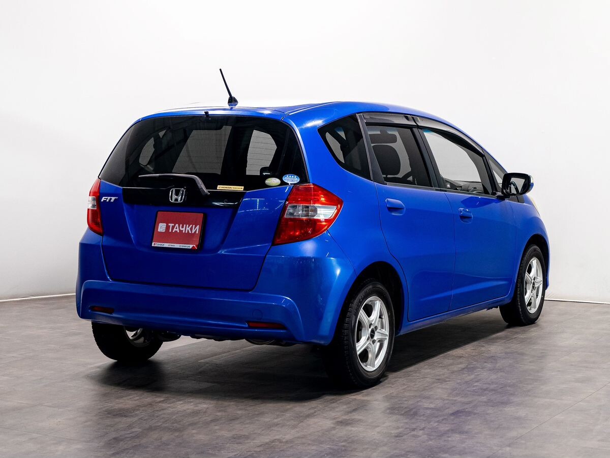 Honda Fit 2011 - фото автомобиля