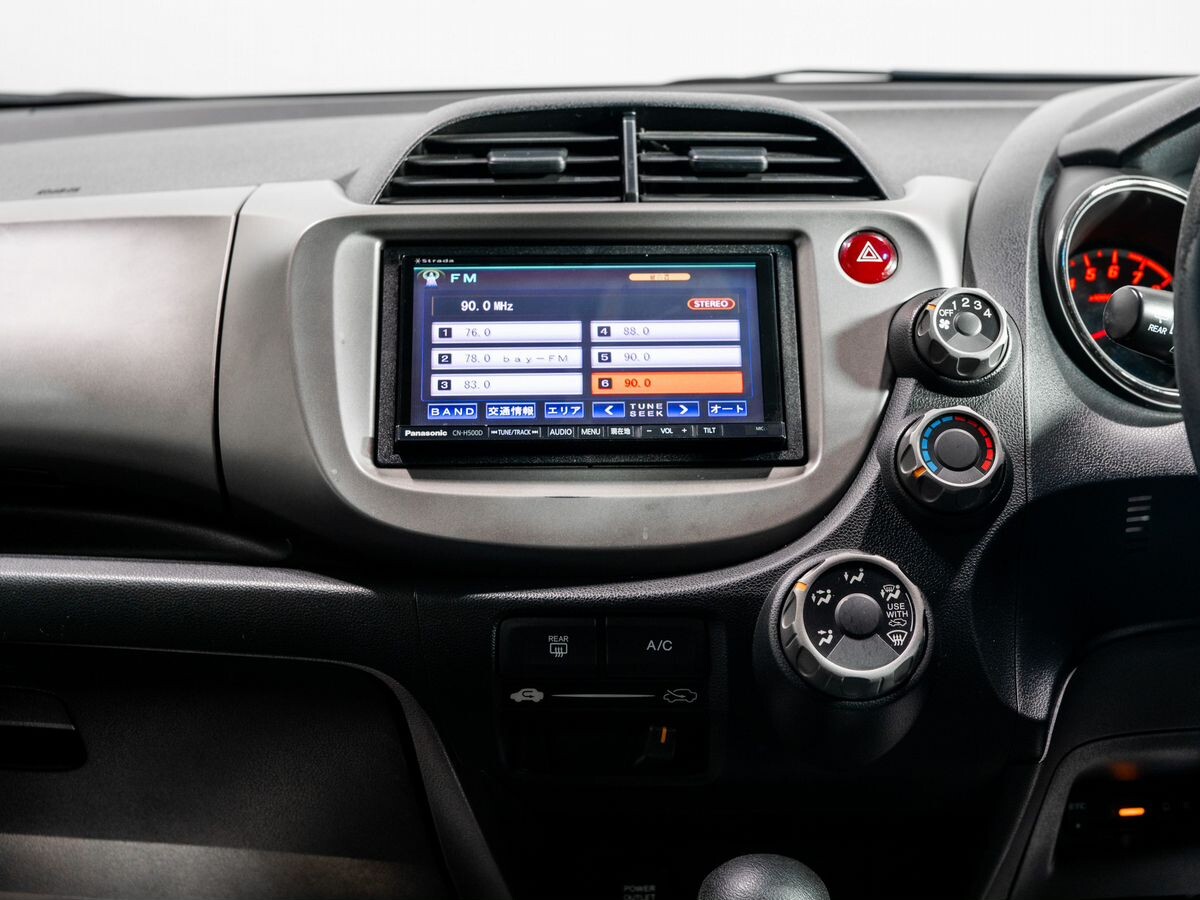 Honda Fit 2011 - фото автомобиля