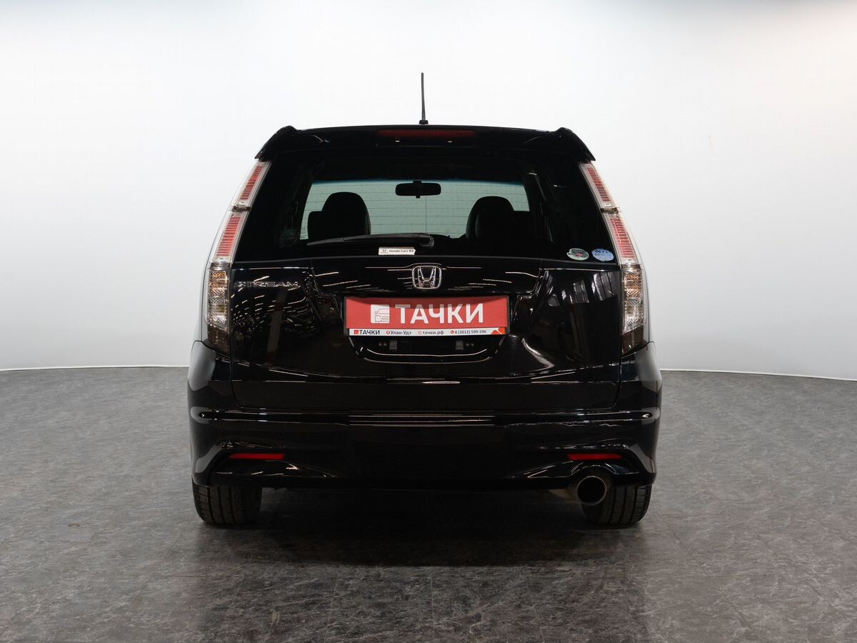 Honda Stream 2011 - фото автомобиля