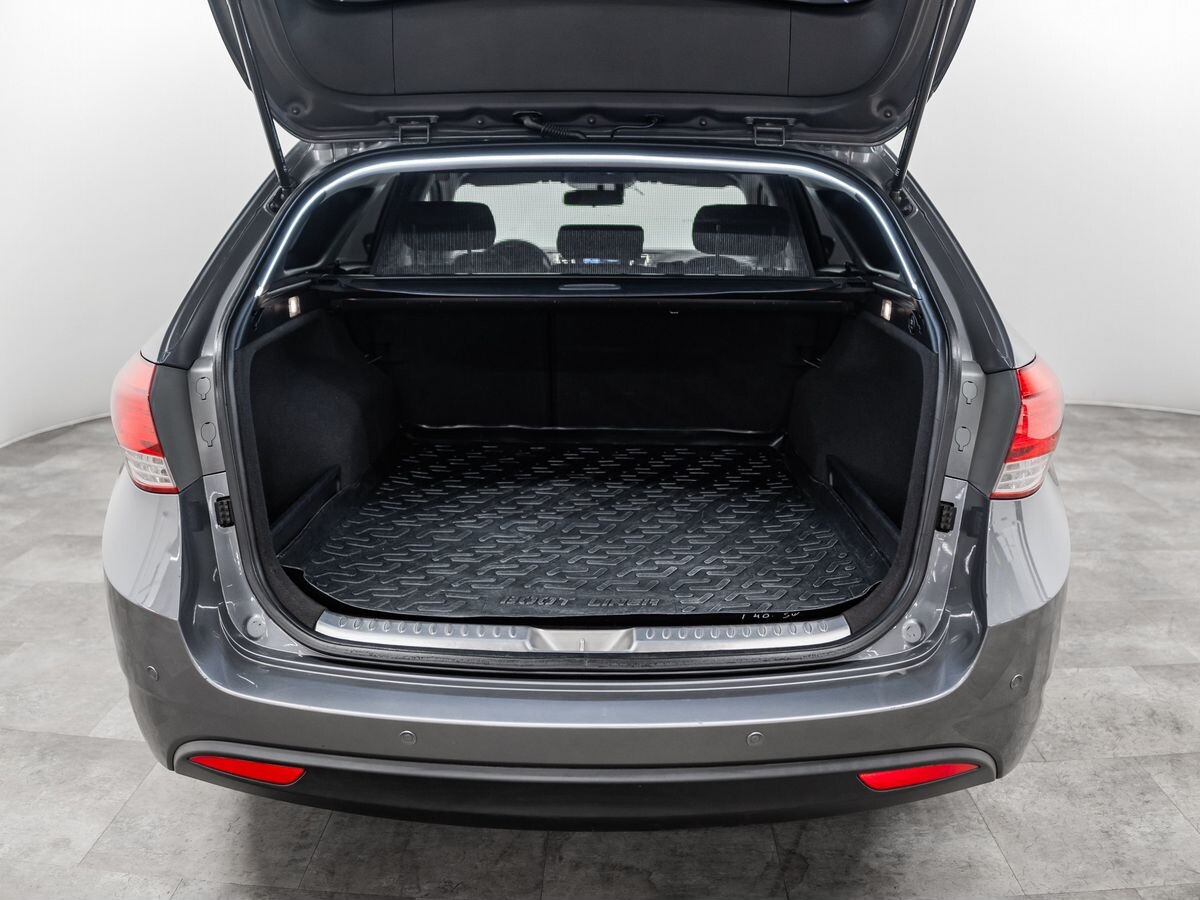 Hyundai i40 2013 - фото автомобиля
