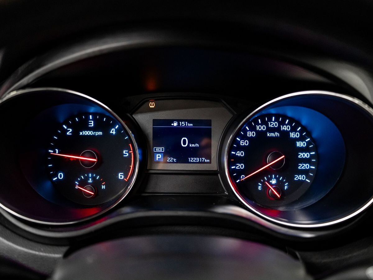 Kia Carnival 2019 - фото автомобиля