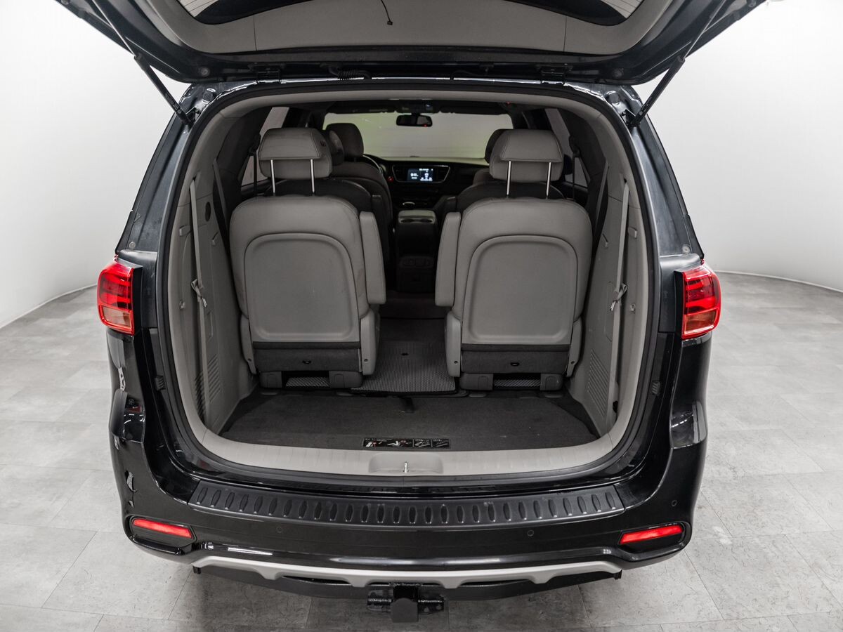 Kia Carnival 2019 - фото автомобиля